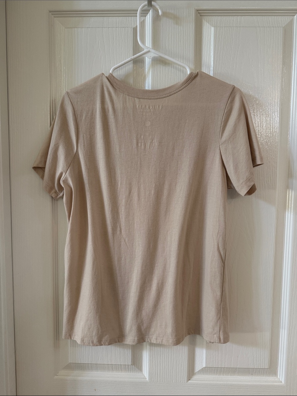 Hello Kitty Beige Graphic T-shirt Tee with Pink Bow and Blue Outfit - Picture 2 of 6